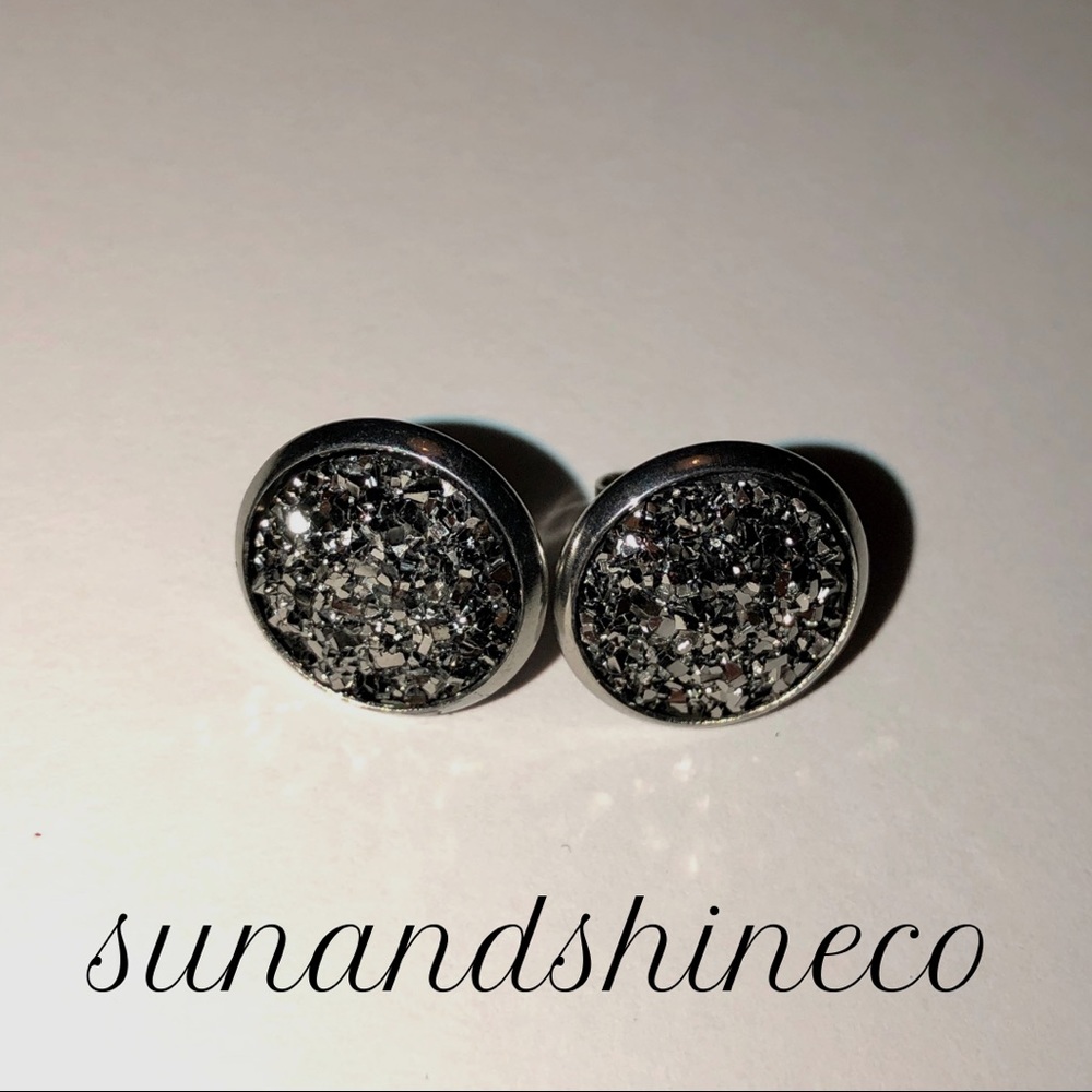 🎉 BOGO FREE SALE Silver Faux Druzy Earrings - Picture 2 of 7